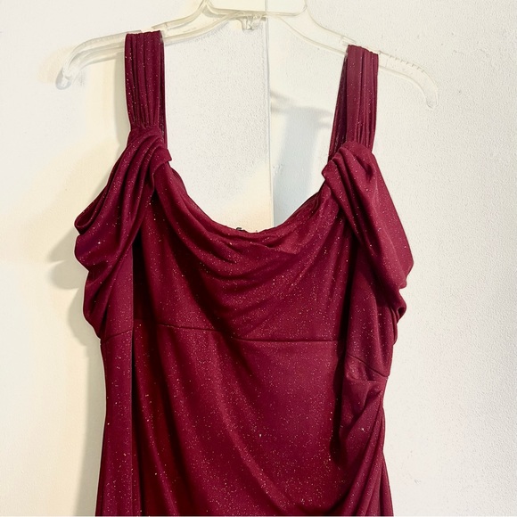 Alex Evening Long Cold Shoulder Dress - Picture 5 of 9